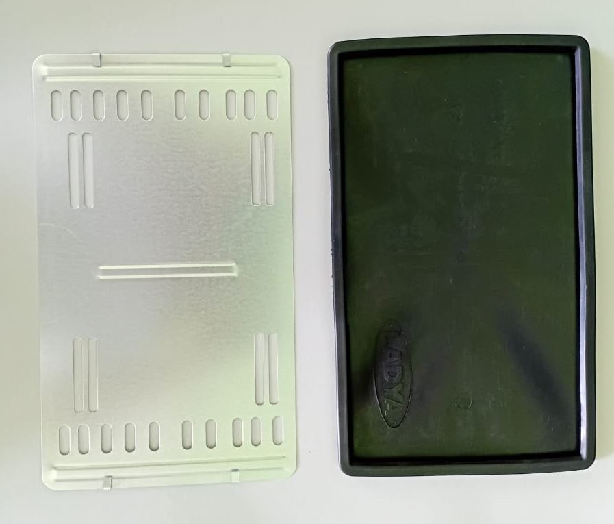 Рамка номера силиконовая черная с металическим адаптером 290 х 170 (новый ГОСТ, тип 1А)