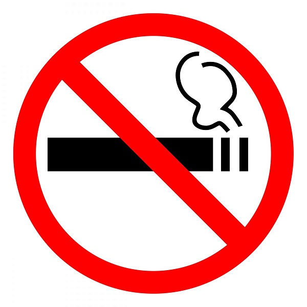 Наклейка  "Внимание: не курить..." белый фон упак
