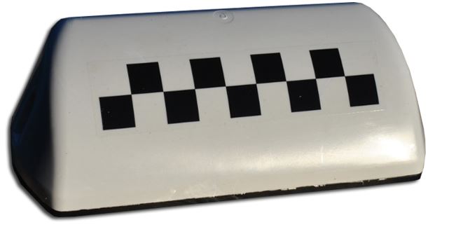 Знак "TAXI"  (шашка) Большой  6 магнитов, подсветка 12V, цвет БЕЛЫЙ