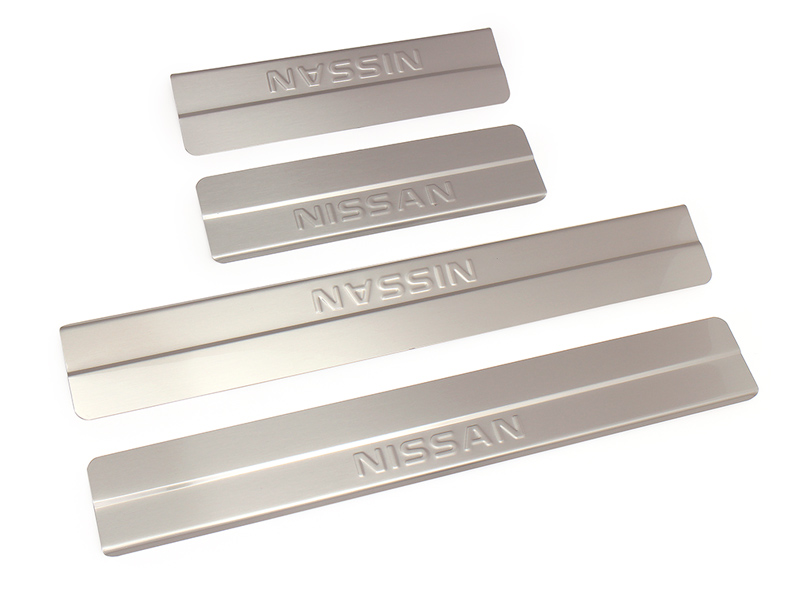 Накладки внутр. порогов NISSAN X-Trail (2015->) ступенчатые (нерж. сталь) (к-т 4 шт.) NSI-009